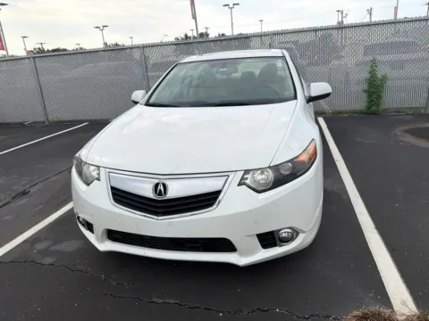 Photos of 2014 Acura TSX 2.4 for sale in Kansas City, MO at Jay Wolfe Acura