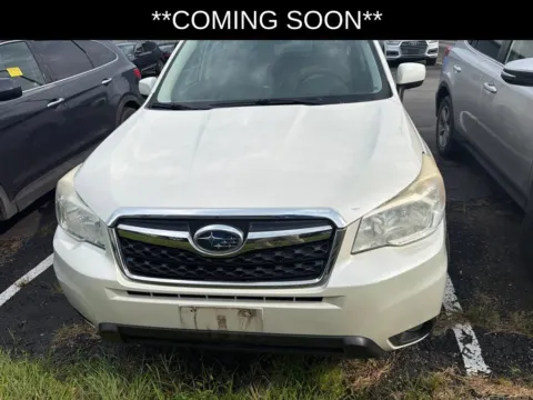 White 2015 Subaru Forester 2.5i Limited for sale in Kansas City, MO