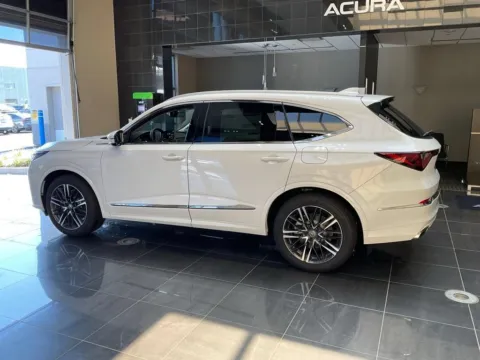 More photos of 2026 Acura MDX w/Advance Package at Jay Wolfe Acura, MO