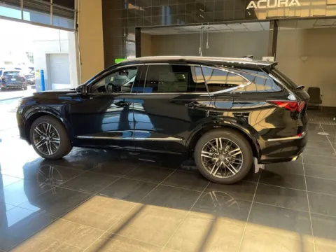 More photos of 2026 Acura MDX w/Advance Package at Jay Wolfe Acura, MO