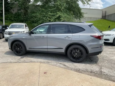 More photos of 2026 Acura MDX w/A-Spec Advance Package at Jay Wolfe Acura, MO