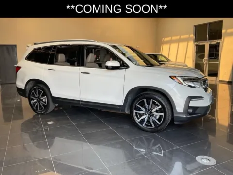 White 2021 Honda Pilot Elite for sale in Kansas City, MO