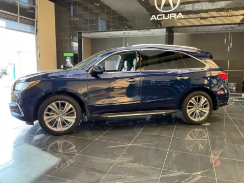 More photos of 2017 Acura MDX w/Technology Pkg at Jay Wolfe Acura, MO