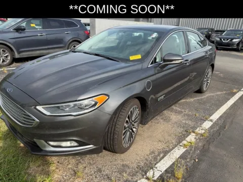 Gray 2017 Ford Fusion Energi SE for sale in Kansas City, MO