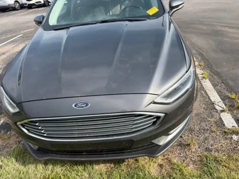 Photos of 2017 Ford Fusion Energi SE for sale in Kansas City, MO at Jay Wolfe Acura