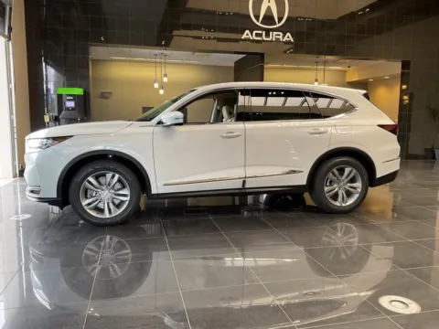 More photos of 2026 Acura MDX at Jay Wolfe Acura, MO
