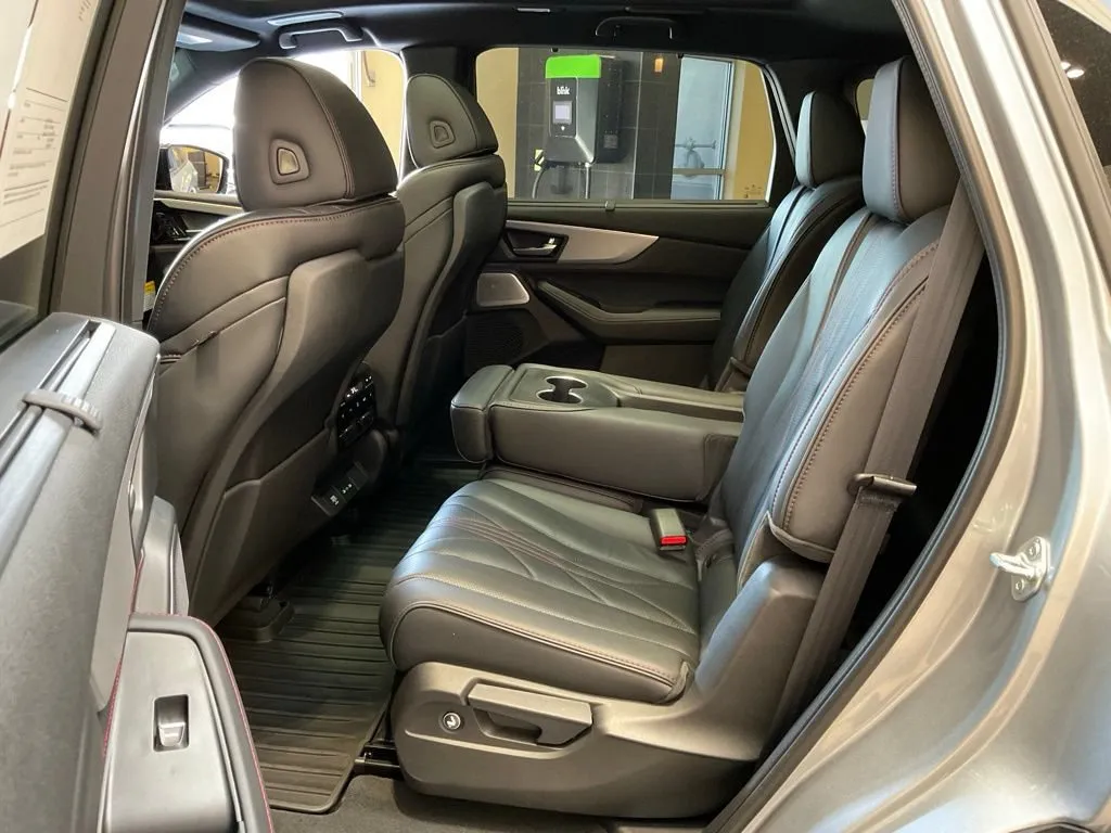 2026 Acura MDX A-spec w/Advance Package - Photo 25