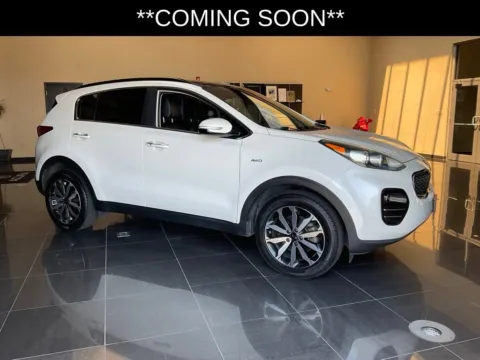 White 2018 Kia Sportage EX for sale in Kansas City, MO