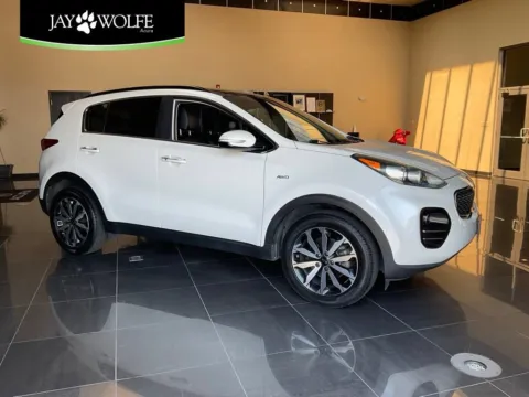 White 2018 Kia Sportage EX for sale in Kansas City, MO
