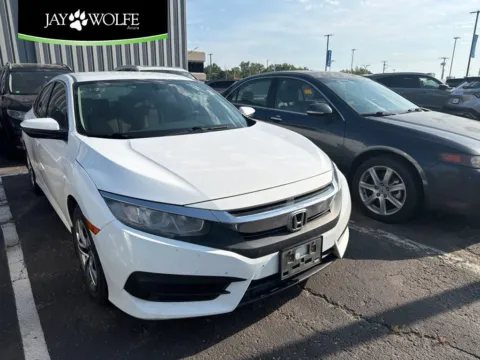White 2018 Honda Civic Sedan LX for sale in Kansas City, MO
