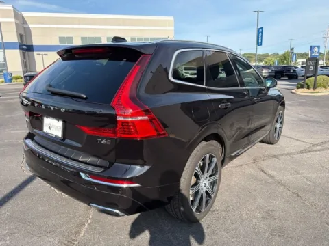 More photos of 2021 Volvo XC60 Inscription at Jay Wolfe Acura, MO