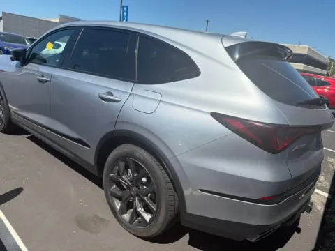 More photos of 2022 Acura MDX w/A-Spec Package at Jay Wolfe Acura, MO