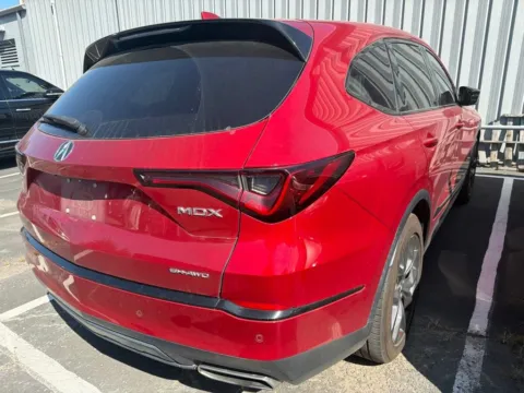 More photos of 2022 Acura MDX w/A-Spec Package at Jay Wolfe Acura, MO