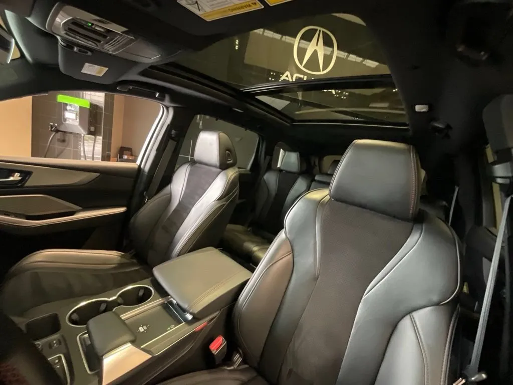 2022 Acura MDX A-Spec Package - Photo 11