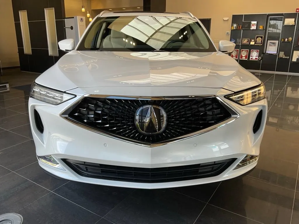 Used 2024 Acura MDX Advance Package with VIN 5J8YE1H8XRL013100 for sale in Kansas City