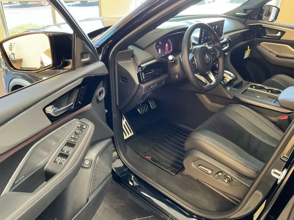 2026 Acura MDX A-Spec Package - Photo 10