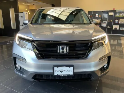 Photos of 2022 Honda Pilot Special Edition for sale in Kansas City, MO at Jay Wolfe Acura