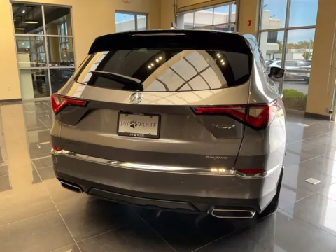 More photos of 2024 Acura MDX w/Technology Package at Jay Wolfe Acura, MO