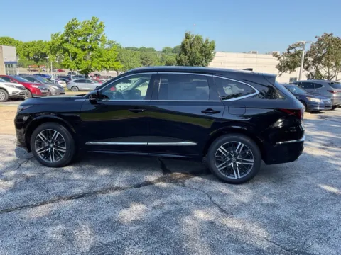 More photos of 2026 Acura MDX w/Advance Package at Jay Wolfe Acura, MO