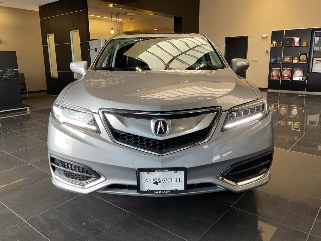 Used 2018 Acura RDX Technology Package with VIN 5J8TB4H56JL004750 for sale in Kansas City