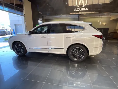 More photos of 2026 Acura MDX w/Advance Package at Jay Wolfe Acura, MO