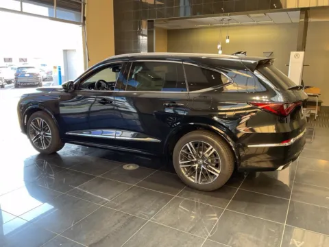 More photos of 2026 Acura MDX w/Advance Package at Jay Wolfe Acura, MO