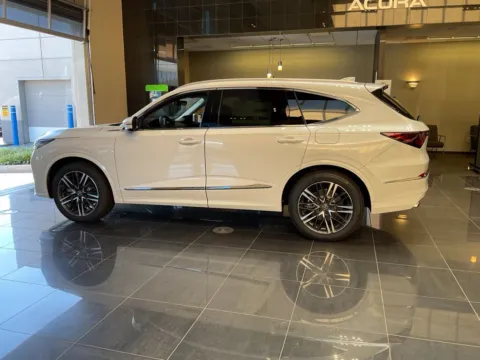 More photos of 2026 Acura MDX w/Advance Package at Jay Wolfe Acura, MO