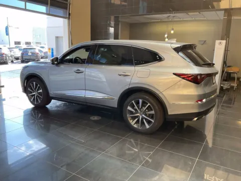 More photos of 2026 Acura MDX w/Technology Package at Jay Wolfe Acura, MO