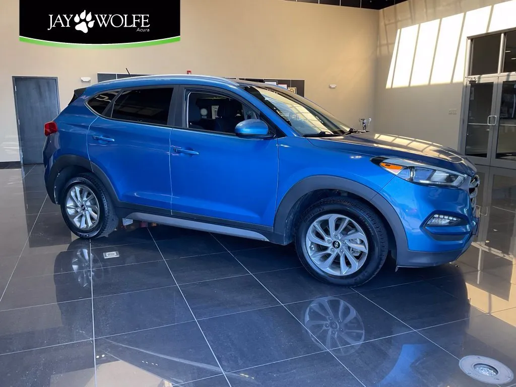 Blue 2017 Hyundai Tucson SE for sale in Kansas City, MO