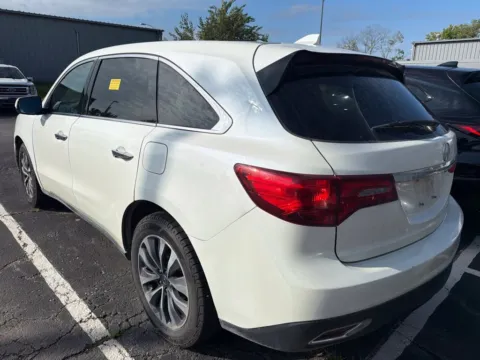 More photos of 2016 Acura MDX 3.5L at Jay Wolfe Acura, MO