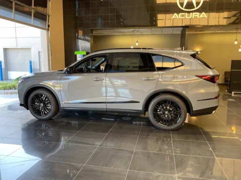 More photos of 2026 Acura MDX w/A-Spec Advance Package at Jay Wolfe Acura, MO