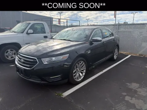 Black 2013 Ford Taurus Limited for sale in Kansas City, MO