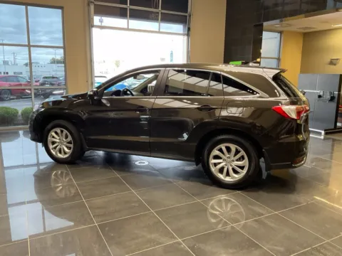 More photos of 2016 Acura RDX at Jay Wolfe Acura, MO