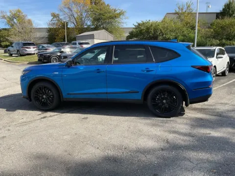 More photos of 2026 Acura MDX w/A-Spec Advance Package at Jay Wolfe Acura, MO