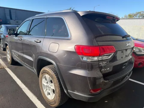 More photos of 2017 Jeep Grand Cherokee Laredo at Jay Wolfe Acura, MO