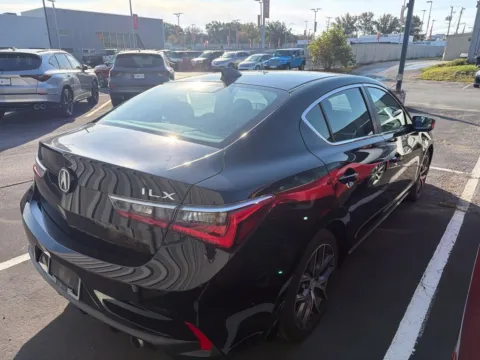 More photos of 2020 Acura ILX w/Premium Pkg at Jay Wolfe Acura, MO