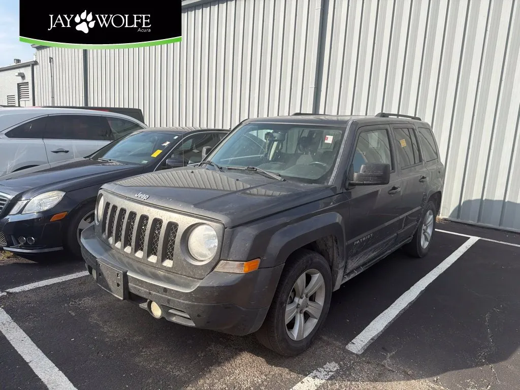 Gray 2015 Jeep Patriot Latitude for sale in Kansas City, MO