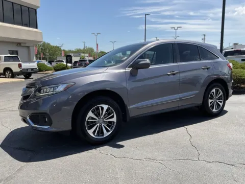More photos of 2017 Acura RDX w/Advance Pkg at Jay Wolfe Acura, MO