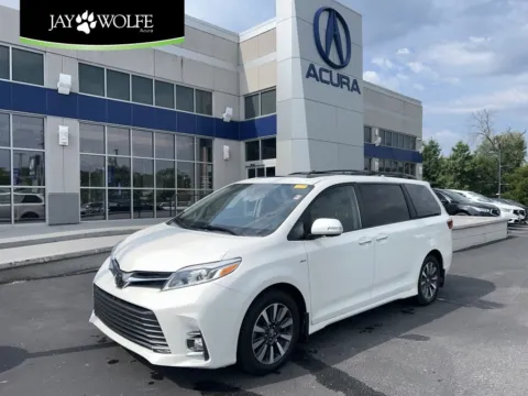 White 2019 Toyota Sienna Limited Premium for sale in Kansas City, MO