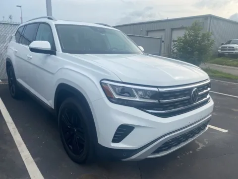 Photos of 2021 Volkswagen Atlas 3.6L V6 SEL for sale in Kansas City, MO at Jay Wolfe Acura