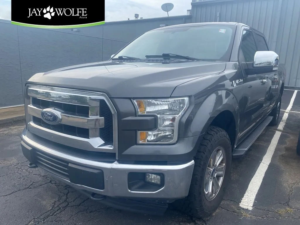 Gray 2016 Ford F-150 XLT for sale in Kansas City, MO