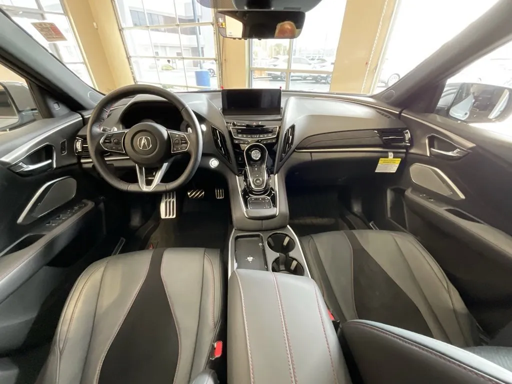 2025 Acura RDX A-Spec photo 4