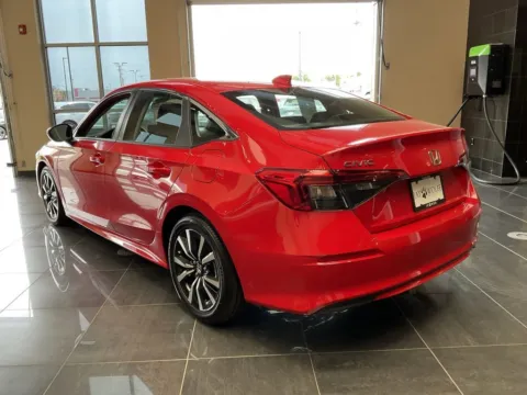 More photos of 2022 Honda Civic Sedan EX at Jay Wolfe Acura, MO