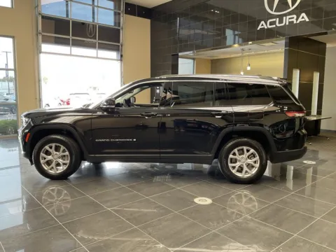 More photos of 2022 Jeep Grand Cherokee L Limited at Jay Wolfe Acura, MO