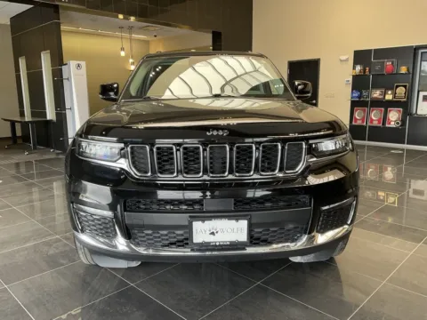 Photos of 2022 Jeep Grand Cherokee L Limited for sale in Kansas City, MO at Jay Wolfe Acura