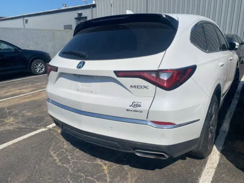 Photos of 2023 Acura MDX w/Technology Package for sale in Kansas City, MO at Jay Wolfe Acura