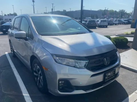 Photos of 2025 Honda Odyssey EX-L for sale in Kansas City, MO at Jay Wolfe Acura