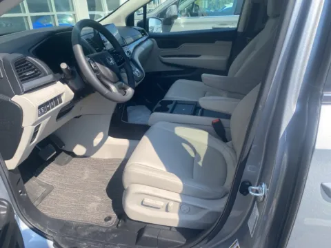 More photos of 2025 Honda Odyssey EX-L at Jay Wolfe Acura, MO