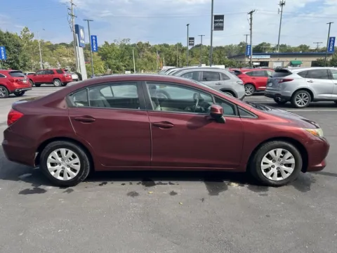 More photos of 2012 Honda Civic Sdn LX at Jay Wolfe Acura, MO