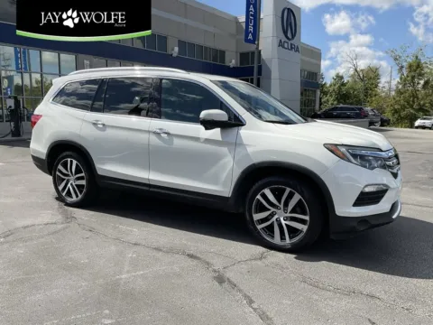 White 2018 Honda Pilot Touring for sale in Kansas City, MO